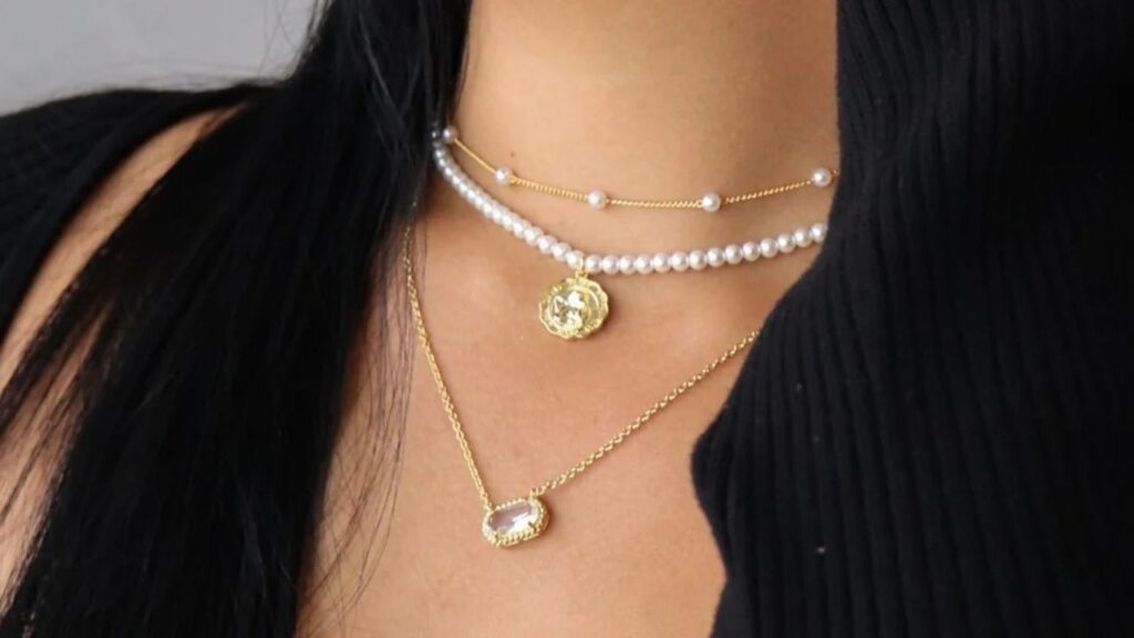 Accessorize Like a Pro The Best Fashionable Cheap Necklaces Hair